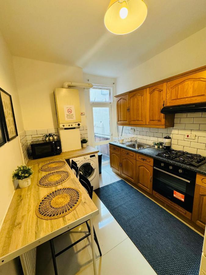 2 Bedrooms House Near Central Londres Exterior foto